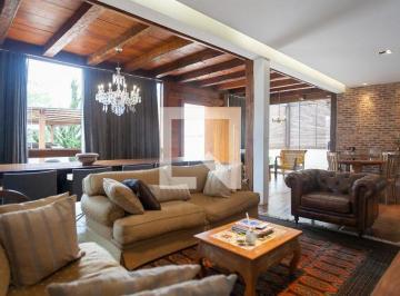 Casa · 300m² · 2 Quartos · 4 Vagas · Imoveis - Em Alphaville