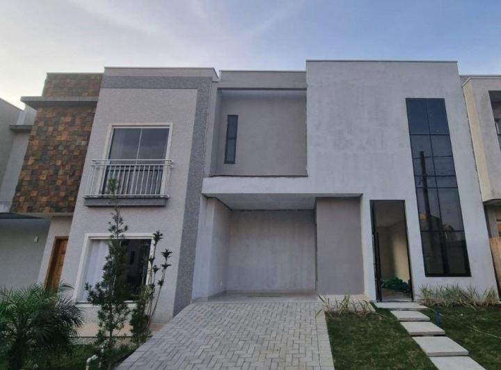 Sobrado Com 3 Quartos À Venda, 120 m² por R$690.000 - Campo de Santana - Curitiba/pr