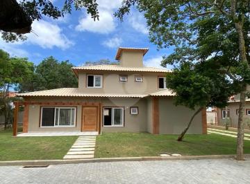 Área de Serviço · Excelente Oportunidade de Aquisição: Casa Em Condomínio Com 4 Suítes!