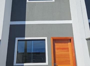 2024/12/4183129c68c601417a37b46fe08c3f17.jpg · Sobrado Geminado No Nova Brasília