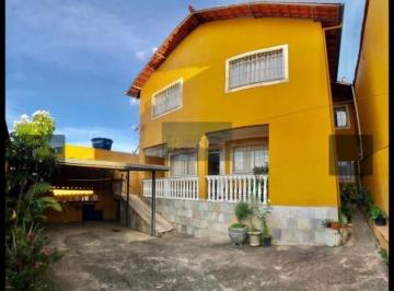 93397_30-1_164845.jpg · Excelente Casa Duplex No Bairro Kennedy!
