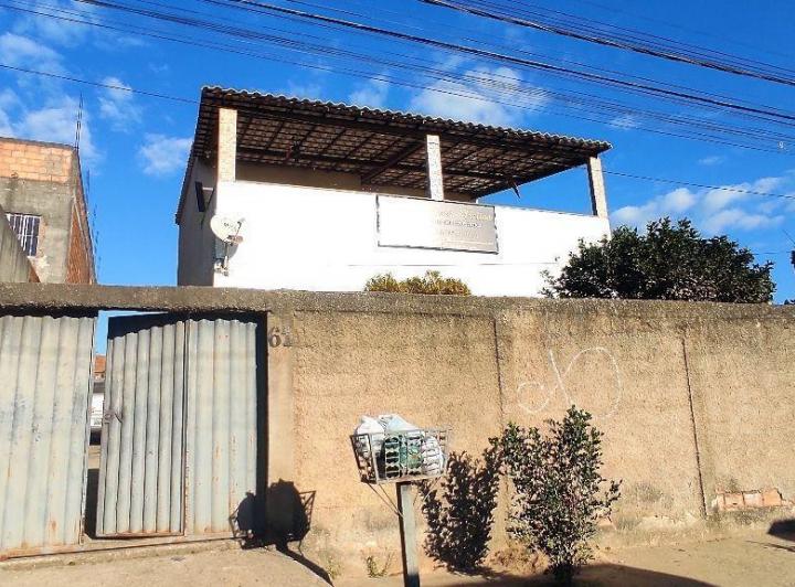Casa Para Venda Em Ribeirão Das Neves, Bairro Veneza