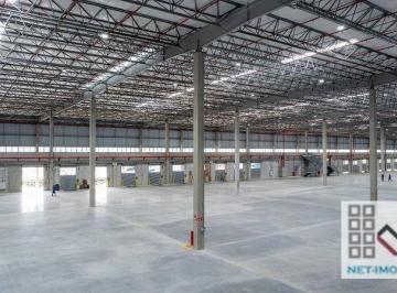 8f7777132f17815634594d256ff11da7.jpg · Galpão Logístico (17.845,50 M²), 78 Vagas. Localização Estratégica E Segurança Para Estocagem E Armaz