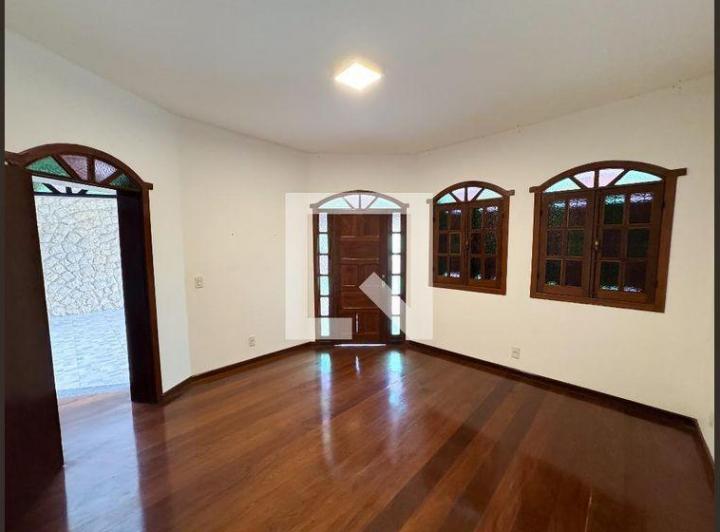 Casa À Venda - Santa Maria, 4 Quartos, 200 m² - Contagem