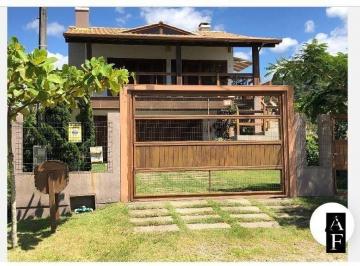 Casa · 280m² · 3 Quartos · 2 Vagas · Casa Em Ferraz, Garopaba/sc