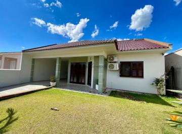 Casa · 182m² · 3 Quartos · 2 Vagas · Casa a Venda 3 Dormitórios No Centro Em Vera Cruz!