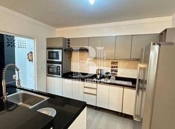 Casa · 3 Quartos · 1 Vaga · Sobrado Geminado Com 3 Quartos À Venda, Jaraguá Esquerdo - Jaraguá Do Sul