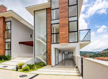 Casa · 196m² · 5 Quartos · 2 Vagas · Casa Com 5 Quartos Na Tijuca, Teresópolis