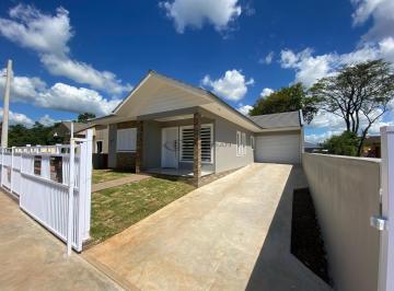 Casa · 135m² · 3 Quartos · 2 Vagas · Casa Nova - Linha Santa Cruz