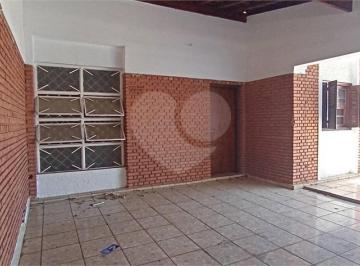 Área de Serviço · Casa 3 Dormitórios Próxima a Esalq