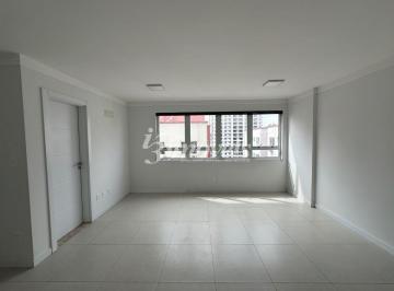 Comercial · 33m² · 1 Vaga · Sala Comercial Para Locação Anual, 33 m², Bairro Centro, Itajaí–sc.