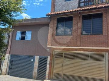 Apartamento de 8 quartos, Osasco · Prédio Gerando Renda, Em Osasco, No Bairro Veloso, Com 8 Kitnets, 250 m², 2 Vagas