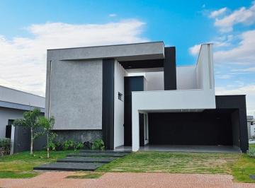Fotosselecionadas0021FOTO01.jpg · Casa Para Venda Em Uberlândia/mg - 3 Dorm. 213 m² Área Útil