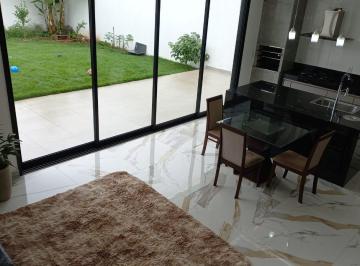2eb3855b4c5643b0916fc5ab4f7e8827.jpeg · Casa Para Venda Em Uberlândia/mg - 3 Dorm. 205 m² Área Útil