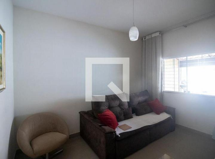 Casa À Venda - Santa Helena, 3 Quartos, 175 m² - Contagem