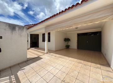 Casa · 153m² · 3 Quartos · 2 Vagas · Bairro Novo Horizonte