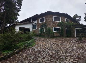 Casa · 960m² · 3 Quartos · 4 Vagas · Casas Padrão Em Poços de Caldas