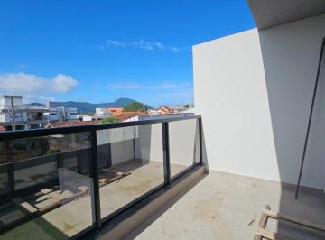 17 · Casa Com 3 Quartos Sendo 1 Suíte No Carianos