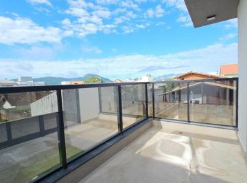 21 · Casa Com 3 Quartos Sendo 1 Suíte No Carianos