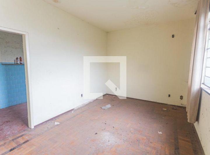 Casa À Venda - Sagrada Família, 3 Quartos, 400 m² - Belo Horizonte