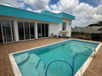 Rural · 238m² · 3 Quartos · 4 Vagas · Chácara Em, Elias Fausto/sp de 238 m² 3 Quartos À Venda por R$1.250.000