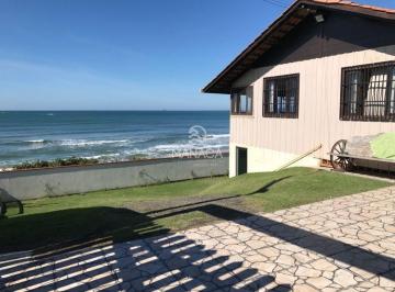 Casa · 160m² · 3 Quartos · 2 Vagas · Casa Em Tabuleiro, Barra Velha/sc de 160 m² 3 Quartos À Venda por R$1.600.000