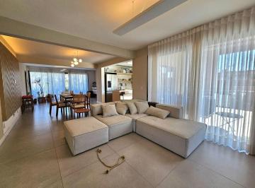 Casa · 164m² · 3 Quartos · 4 Vagas · Casa Em, Vargem Grande Paulista/sp de 164 m² 3 Quartos À Venda por R$1.500.000