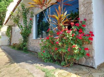 Casa · 250m² · 3 Quartos · 6 Vagas · Casa Em Vila Campesina, Osasco/sp de 250 m² 3 Quartos À Venda por R$1.500.000