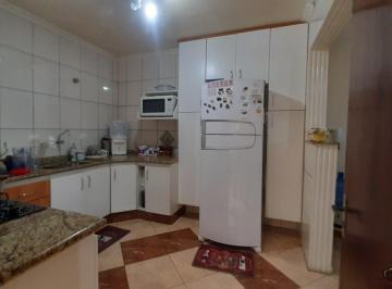 Casa · 350m² · 2 Quartos · 3 Vagas · Casa Em Parque Itamarati, Jacareí/sp de 0 m² 2 Quartos À Venda por R$640.000