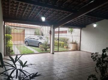 Casa · 273m² · 4 Quartos · 6 Vagas · Casa Em Caxangá, Suzano/sp de 273 m² 4 Quartos À Venda por R$598.000
