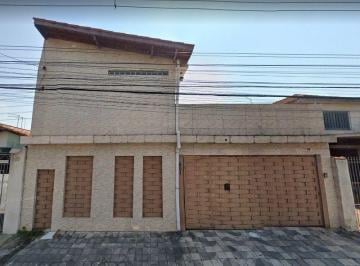 Casa · 333m² · 6 Quartos · 6 Vagas · Sobrado Em Vila Amorim, Suzano/sp de 333 m² 6 Quartos À Venda por R$600.000