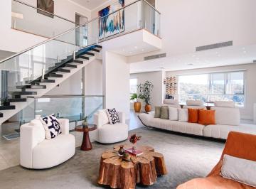 Casa · 320m² · 4 Quartos · 6 Vagas · Casa Em Jardim Caiapia, Cotia/sp de 320 m² 4 Quartos À Venda por R$2.400.000