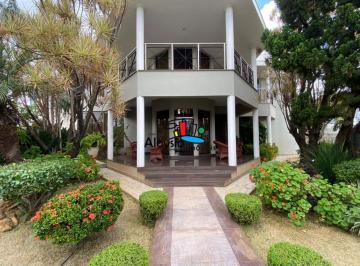 Casa · 573m² · 6 Quartos · 5 Vagas · Casa À Venda, 6 Quartos, 3 Suítes, 5 Vagas, Centro - Sete Lagoas/mg