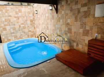 Casa · 117m² · 2 Quartos · 1 Vaga · Sobrado Reformado Com Piscina Aquecida a 150 m Da Praia No Indaiá, Bertioga – Conforto E Modernidade