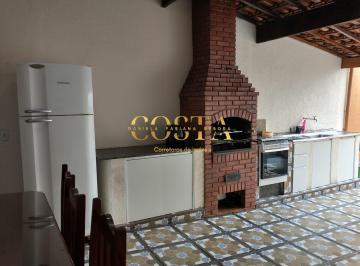 Casa · 163m² · 3 Quartos · 3 Vagas · Sobrado Padrão