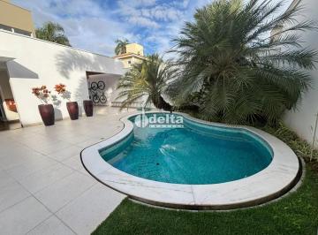 Casa · 525m² · 4 Quartos · 2 Vagas · Casa Alto Padrão Em Condomínio, Mobiliada, Com 4 Suítes, Disponível Para Locação E Venda No Bairro J