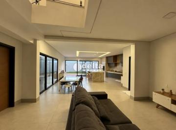 Casa · 214m² · 4 Quartos · 2 Vagas · Casa No Condomínio Raros Alto Umuarama Disponível Para Venda Em Uberlândia - Mg