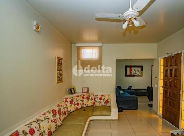 NULL · Casa Com 4 Quartos Sendo 2 Suíte, Disponível Para Venda No Bairro Saraiva Em Uberlândia - Mg.