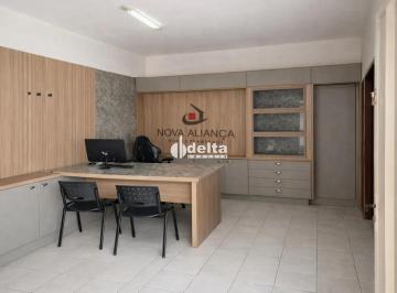 Comercial · 400m² · 3 Quartos · 2 Vagas · Galpão Comercial Disponível Para Locação E Venda No Bairro São Jorge Em Uberlândia - Mg