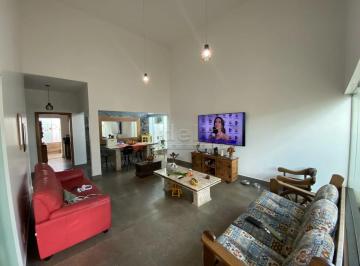 Casa · 250m² · 3 Quartos · 3 Vagas · Casa Residencial Disponível Para Venda No Bairro Santa Rosa Em Uberlândia - Mg