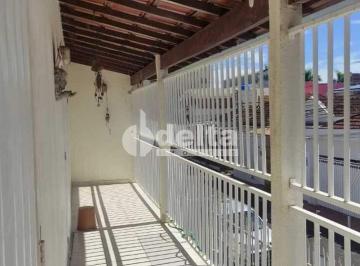 NULL · Casa Residencial Disponível Para Locação E Venda No Bairro Martins Em Uberlândia - Mg