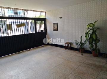 Casa · 155m² · 5 Quartos · 1 Vaga · Casa Com 5 Quartos Disponível Para Venda No Bairro Martins Em Uberlândia - Mg