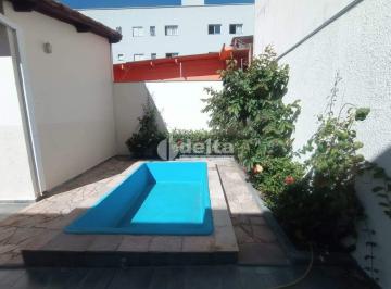 NULL · Casa Residencial Com 5 Quartos Sendo 3 Suítes Disponível Para Venda No Bairro Umuarama Em Uberlândia