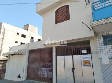Casa · 335m² · 7 Quartos · 2 Vagas · Casa Residencial Disponível Para Venda No Bairro Umuarama Em Uberlândia - Mg