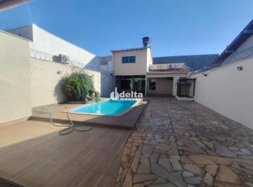 Casa · 350m² · 3 Quartos · 7 Vagas · Casa Disponível Para Locação E Venda No Bairro Daniel Fonseca Em Uberlândia - Mg