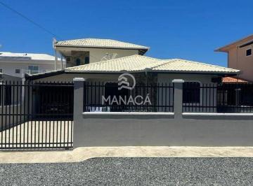 Casa · 230m² · 4 Quartos · 2 Vagas · Casa Em Centro, Barra Velha/sc de 230 m² 4 Quartos À Venda por R$900.000