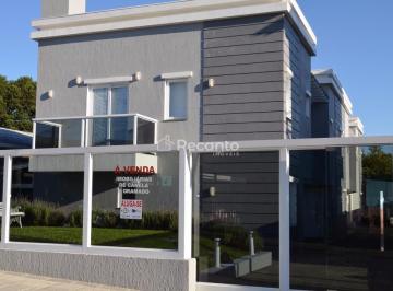 Casa · 87m² · 2 Quartos · 1 Vaga · Casa Em Centro, Canela/rs de 87 m² 2 Quartos À Venda por R$896.000