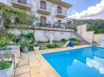 Casa · 146m² · 3 Quartos · 2 Vagas · Casa Em Vale Do Paraíso, Teresópolis/rj de 146 m² 3 Quartos À Venda por R$850.000