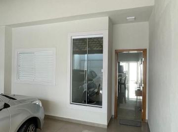 Foto 02 · Casa À Venda Em Uberlândia - Mg, Bairro Granada: 2 Quartos, 1 Suíte, 2 Salas, 1 Vaga de Garagem, 110 m²