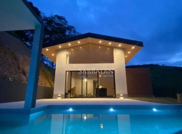 ad179a95cfbb6fb698604c6e049f8db5.jpg · Casa Com 3 Dormitórios À Venda, 190 m² por R$1.450.000 - Secretário - Petrópolis/rj